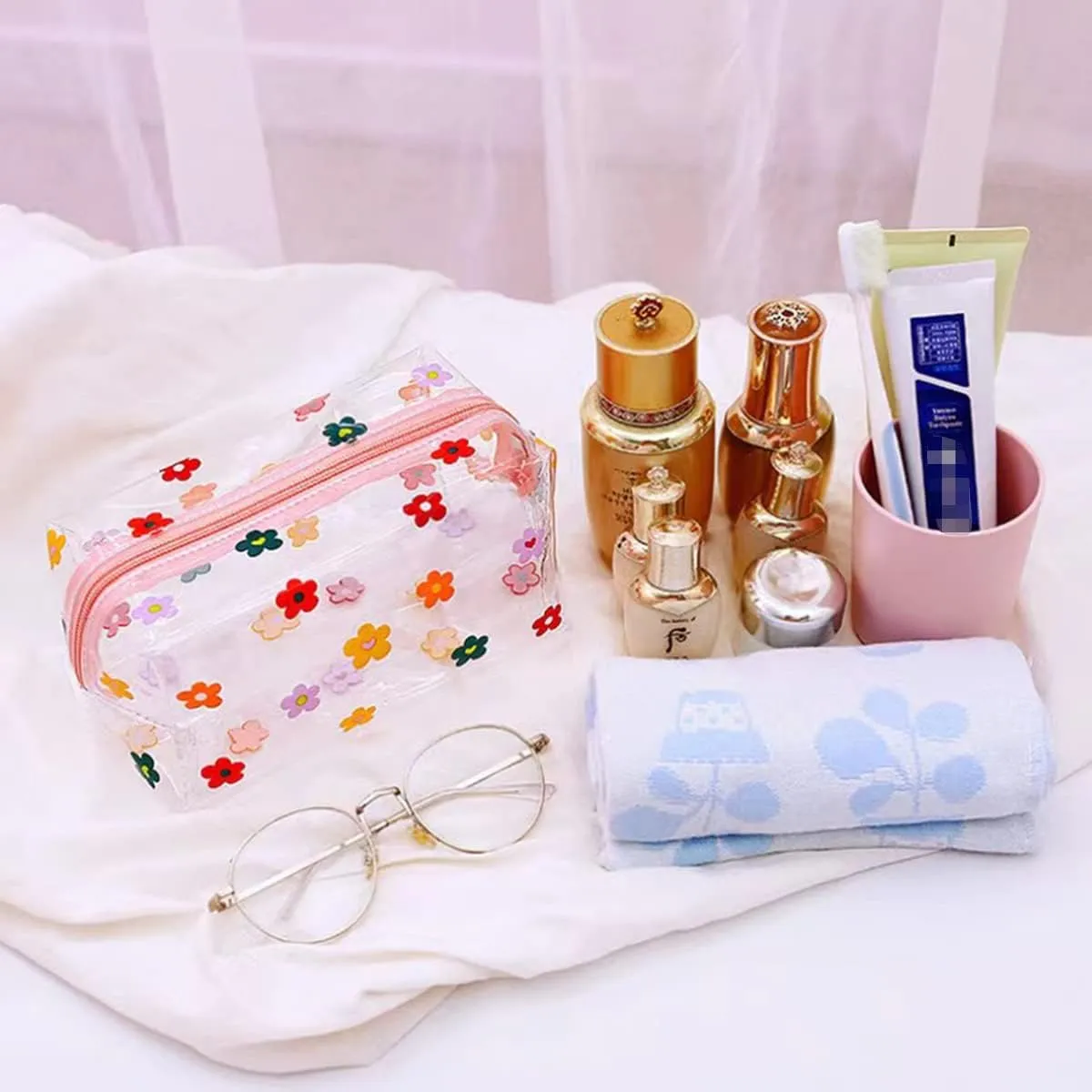 Cute makeup bag, transparent portable makeup bag, waterproof toiletries storage bag, large capacity pen bag (Colorful flowers)