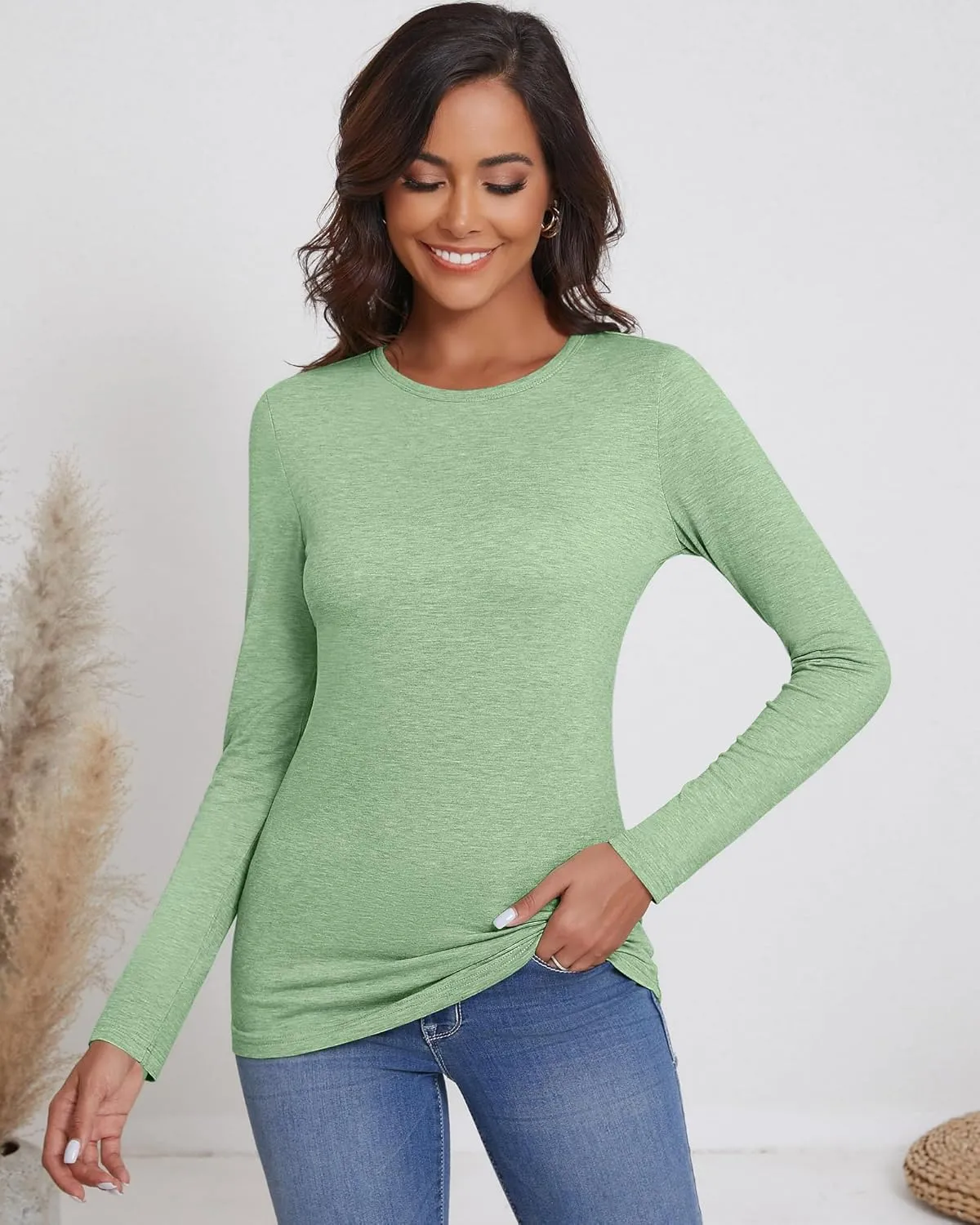 Ficerd 3 Packs Women's Long Sleeve Shirts Crew Neck Shirts 2025 Fall Tops Basic Tee Casual Loose Fit Clothes Outfits Blouse