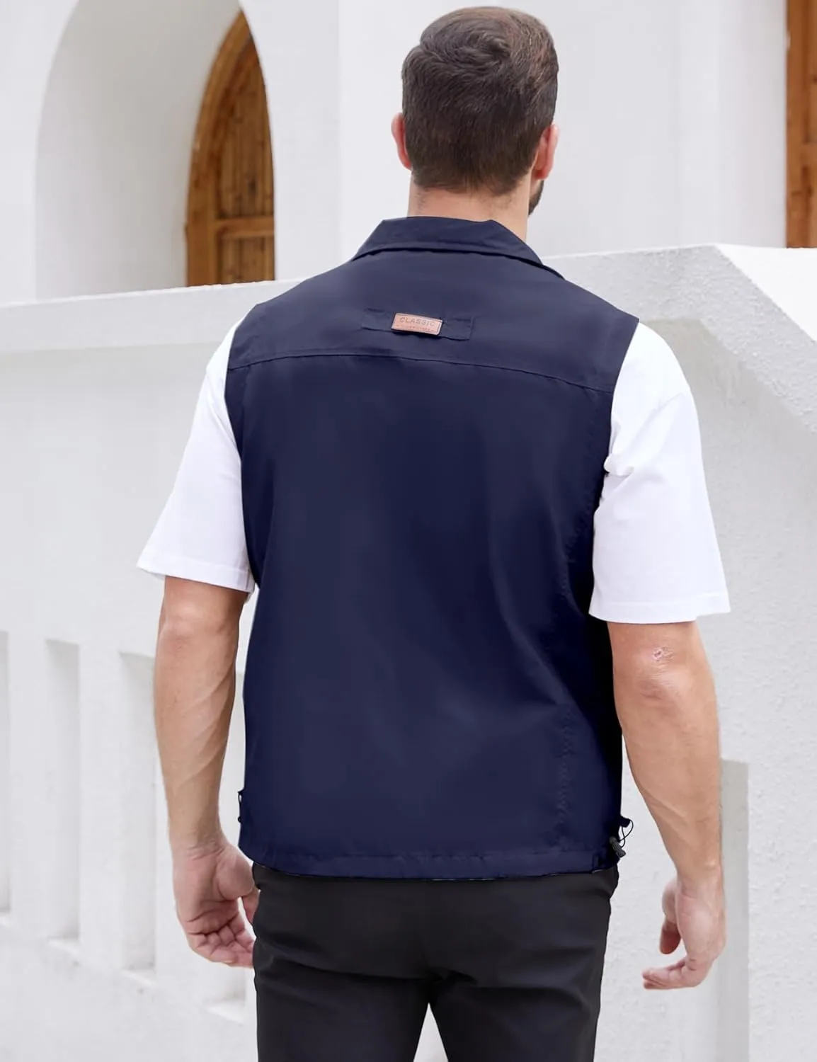 Gihuo Men's Lightweight Softshell Sleeveless Golf Vest with Zipper Pockets for Travel Hiking Fishing Safari Outwear