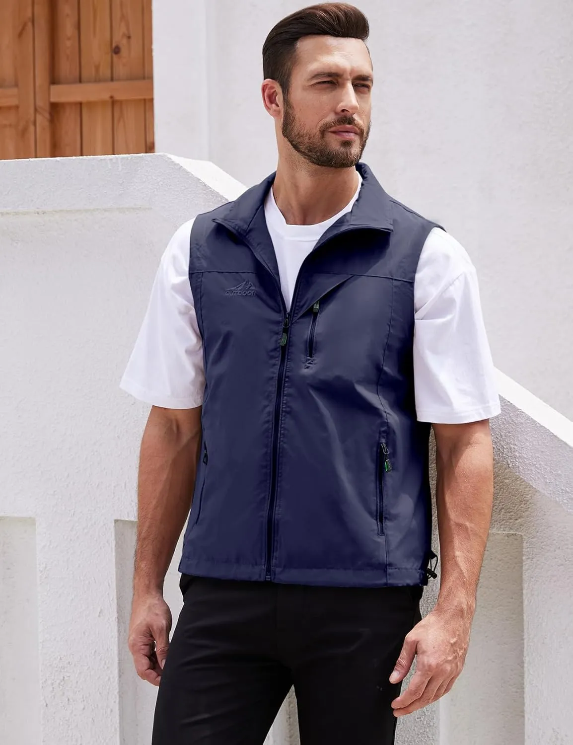 Gihuo Men's Lightweight Softshell Sleeveless Golf Vest with Zipper Pockets for Travel Hiking Fishing Safari Outwear