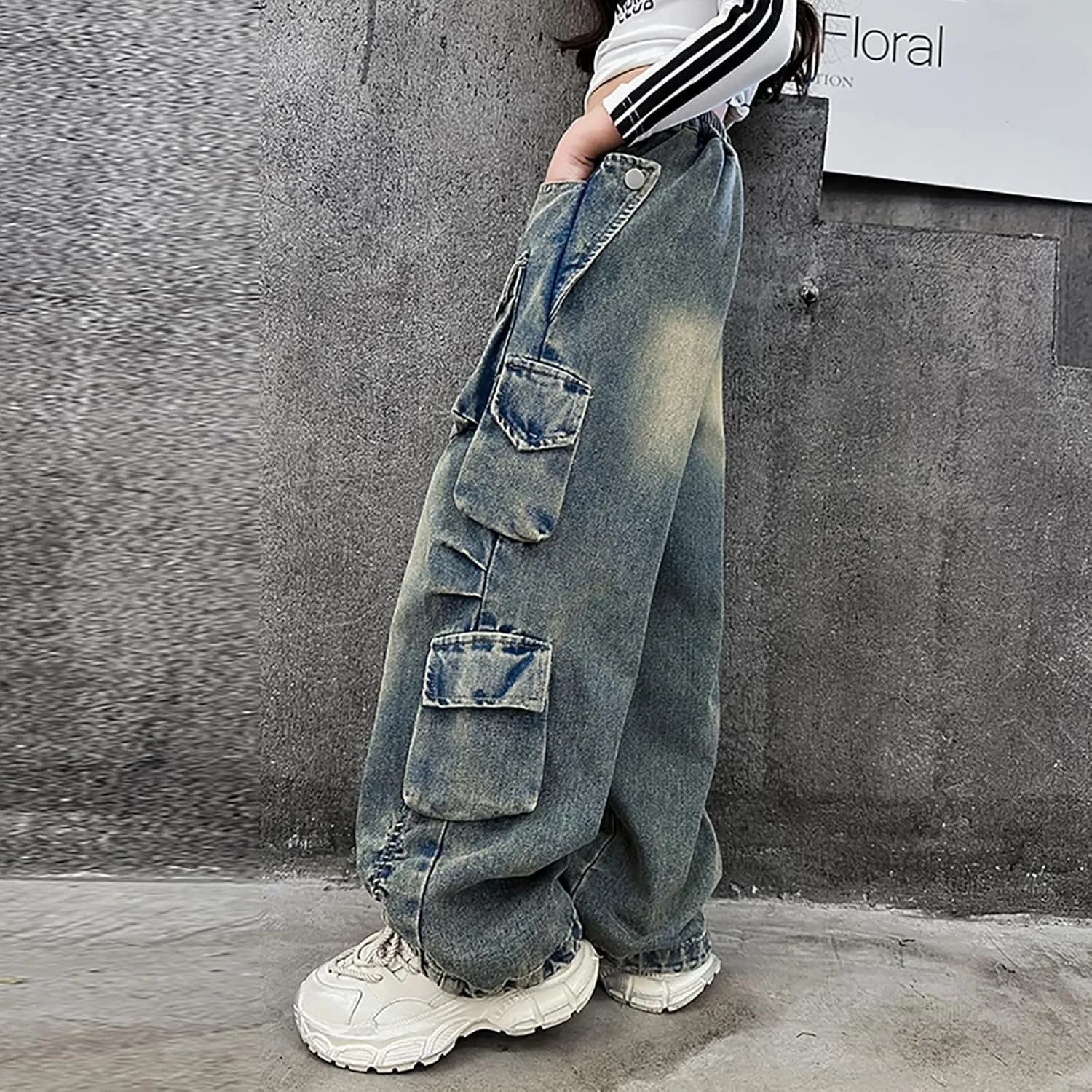 Rolanko Girls Cargo Pants Baggy Y2K Cargo Trousers Jeans Wide Leg Pants with Multi Pockets 4-15 Years