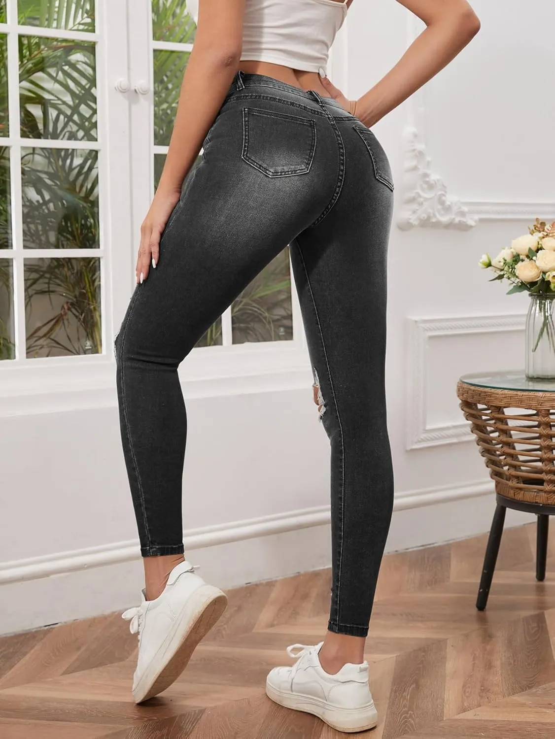 SweatyRocks Women's Casual High Rise Ripped Jeans Zipper Fly Skinny Denim Pants