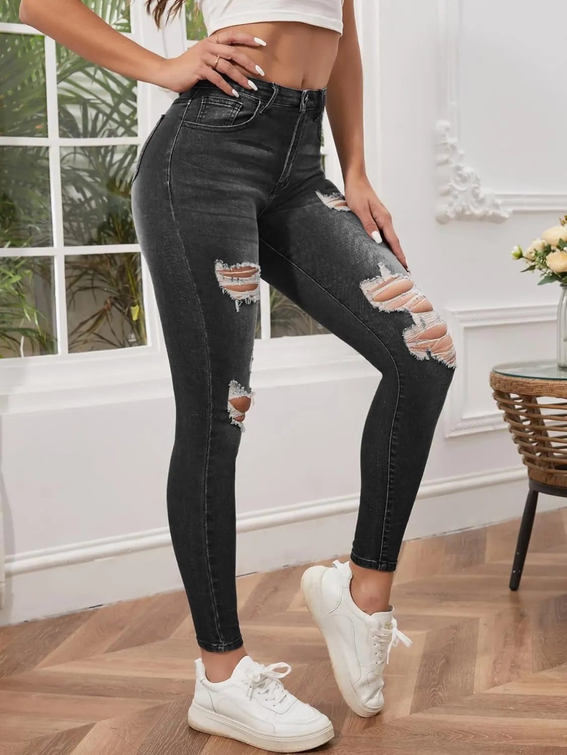 SweatyRocks Women's Casual High Rise Ripped Jeans Zipper Fly Skinny Denim Pants