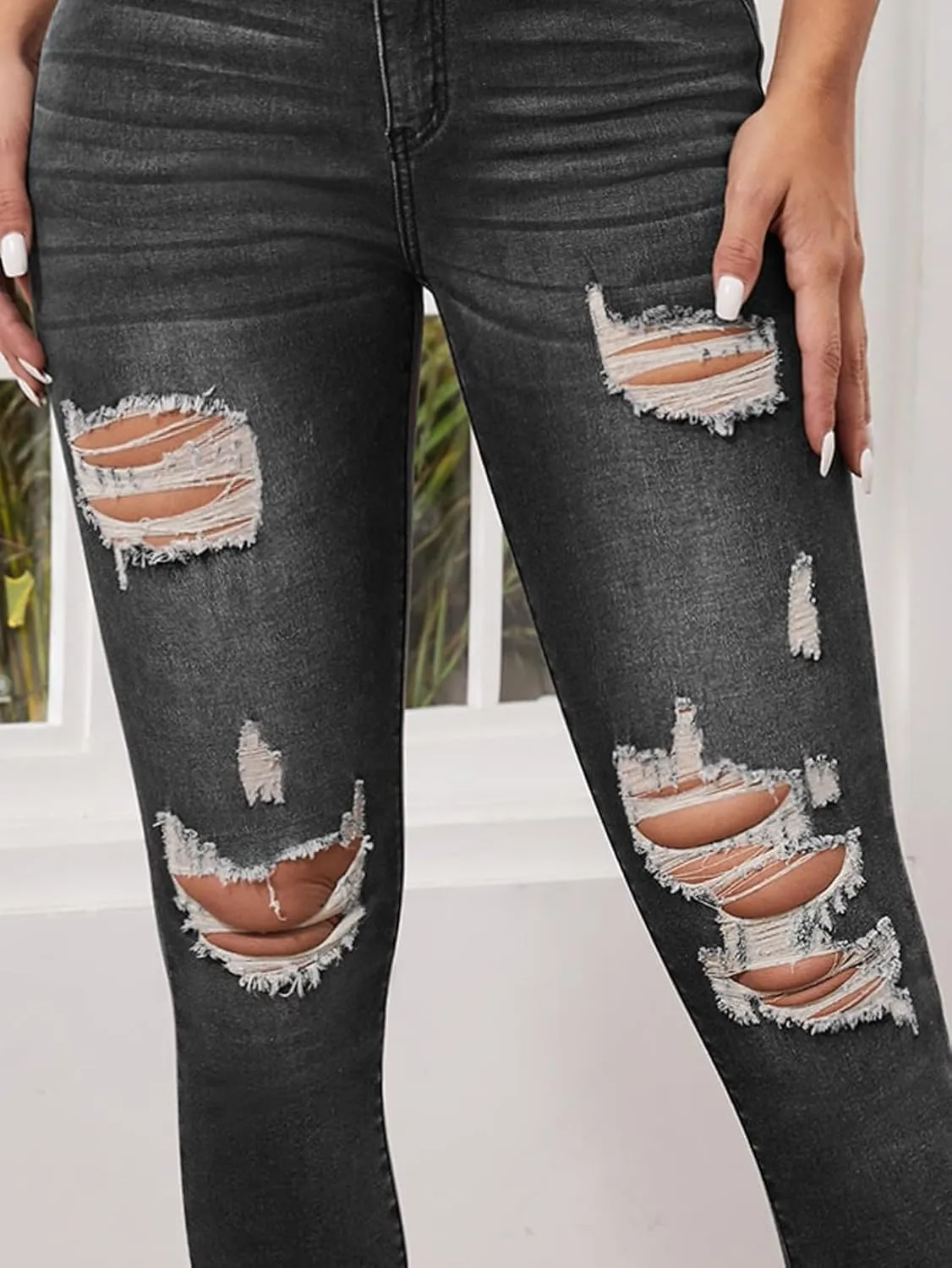 SweatyRocks Women's Casual High Rise Ripped Jeans Zipper Fly Skinny Denim Pants