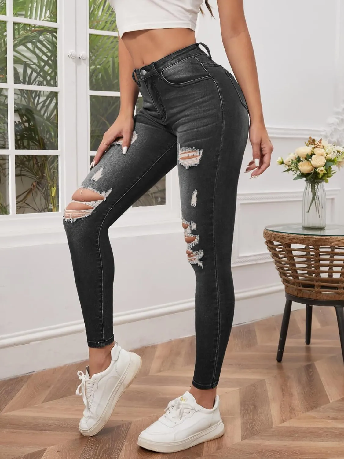 SweatyRocks Women's Casual High Rise Ripped Jeans Zipper Fly Skinny Denim Pants