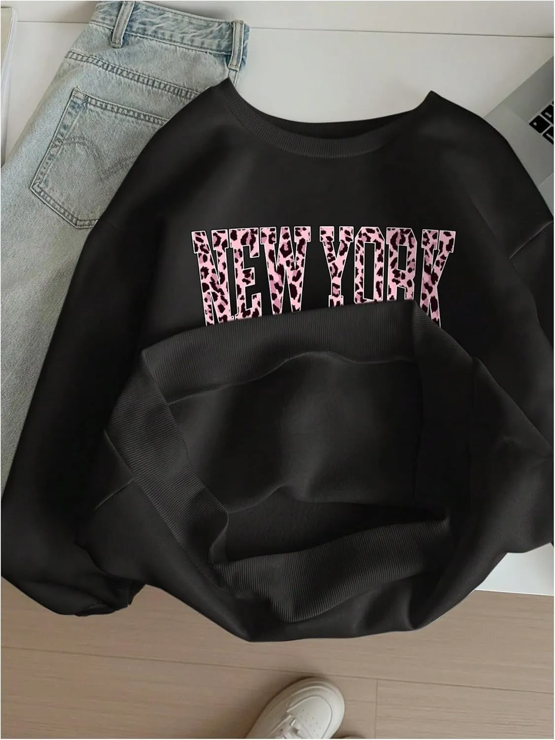 SweatyRocks Women's Letter Leopard Print Sweatshirt Crewneck Long Sleeve Oversized Pullover Tops