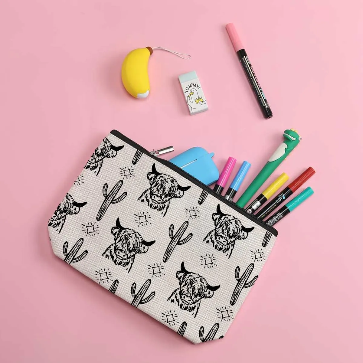 Western Makeup Bag Western Gifts for Women Western Stuff Highland Cow Gifts Cowgirl Gifts Retro Cosmetic Bag Zipper Pouch for Mothers Day Graduation Birthday