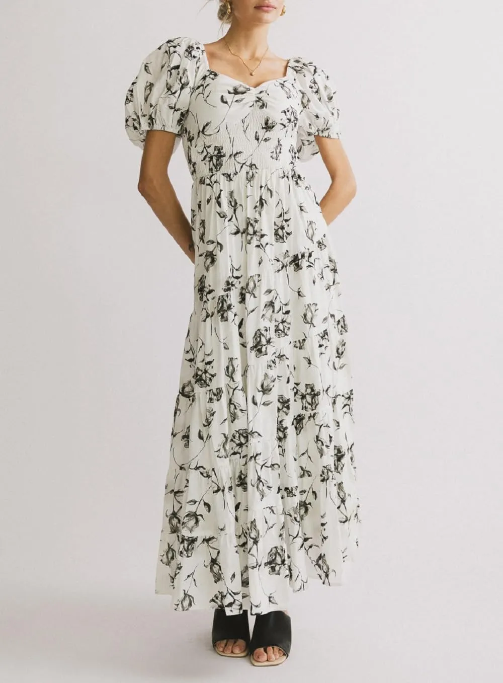 Women Floral Patchwork Puff Sleeve Maxi Dress Boho Square Neck Smocked Flowy Dress Y2k Tiered Ruffle Beach Sundress